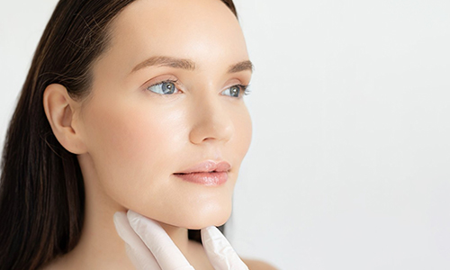 Woman getting dermal filler